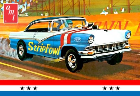 AMT 1956 Ford Victoria Hardtop 1:25 Scale Model Kit