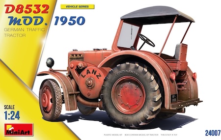 Mini Art D8532 Tractor 